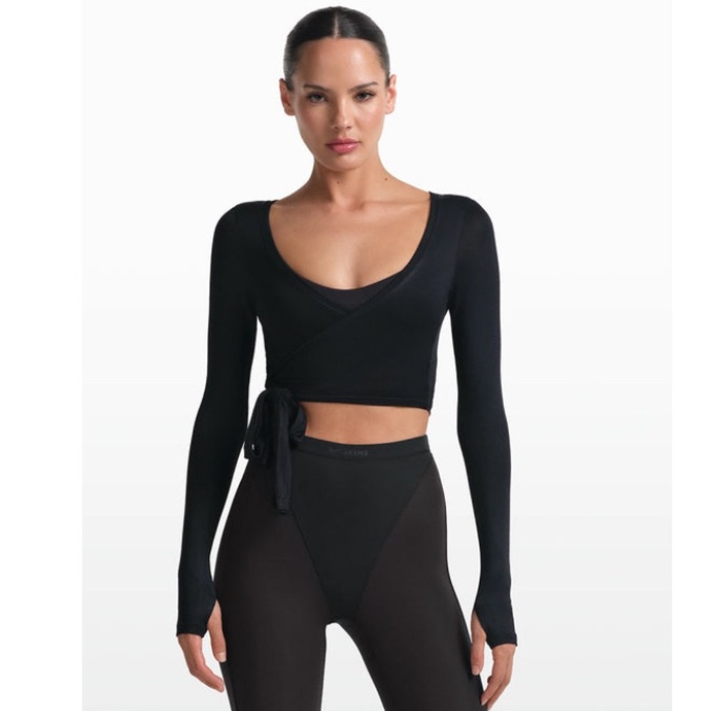🔥NWT SKIMS x NIKE Stretch Knit Long Sleeve Wrap Top OBSIDIAN (SMALL)